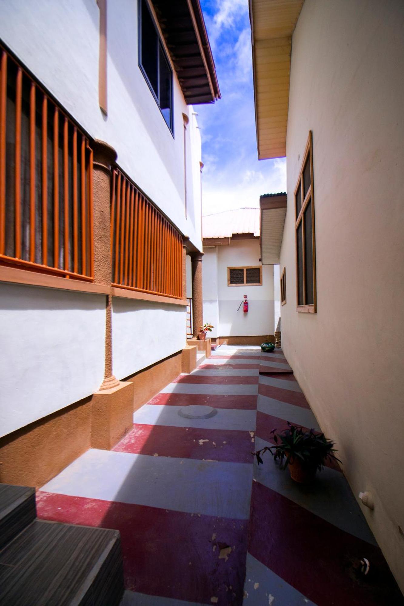 Indigo cottage Kumasi Esterno foto